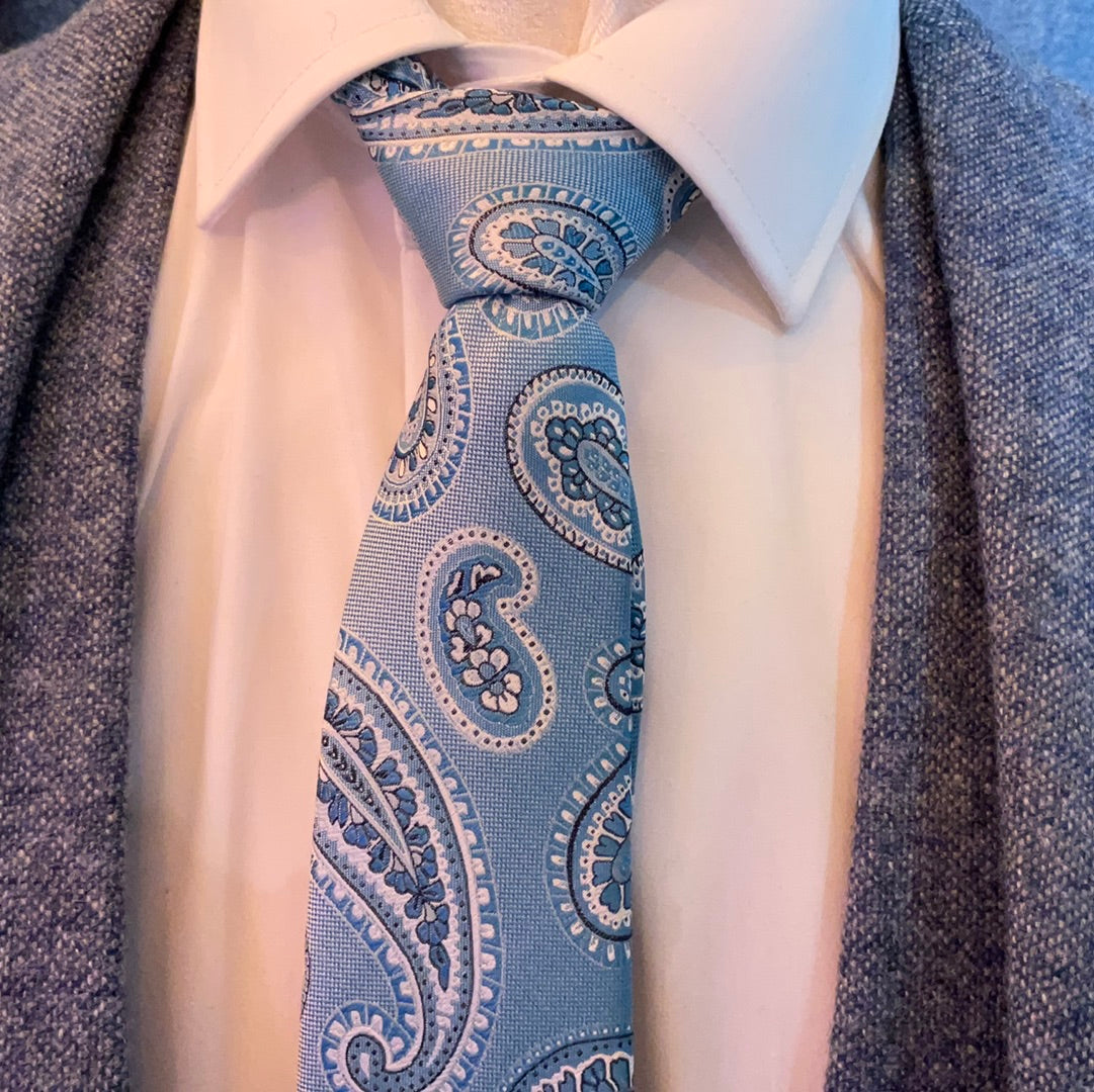 Soprano sky paisley WR509 and pocket square