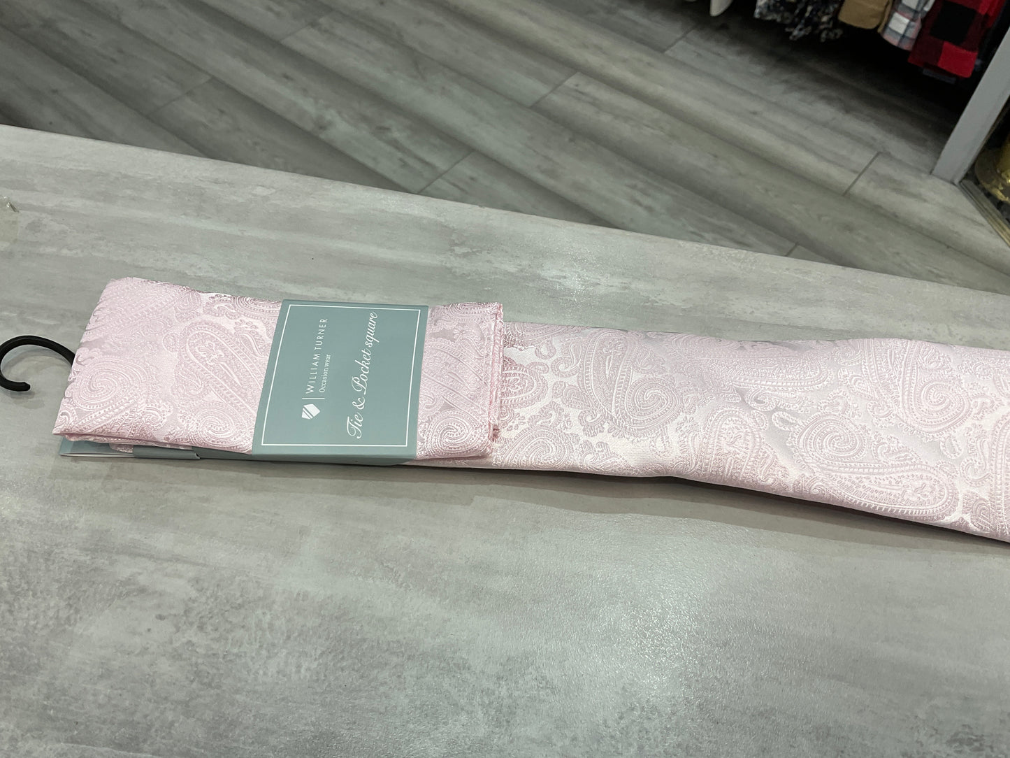 William turner frosted pink paisley tie and pocket sq (I179731)