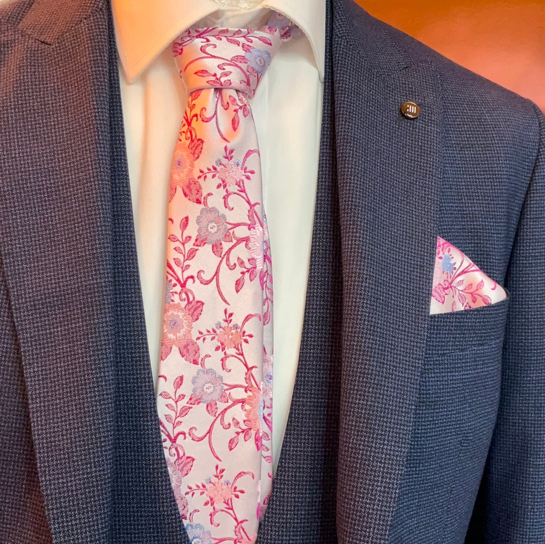 Soprano pink/blue flowers and pocket square