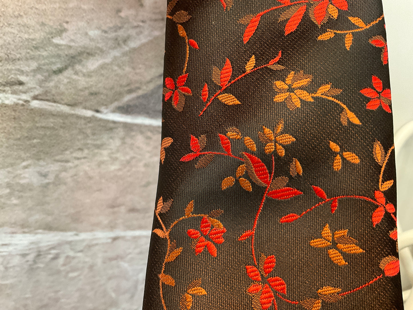 Knightsbridge tie and square brown/orange