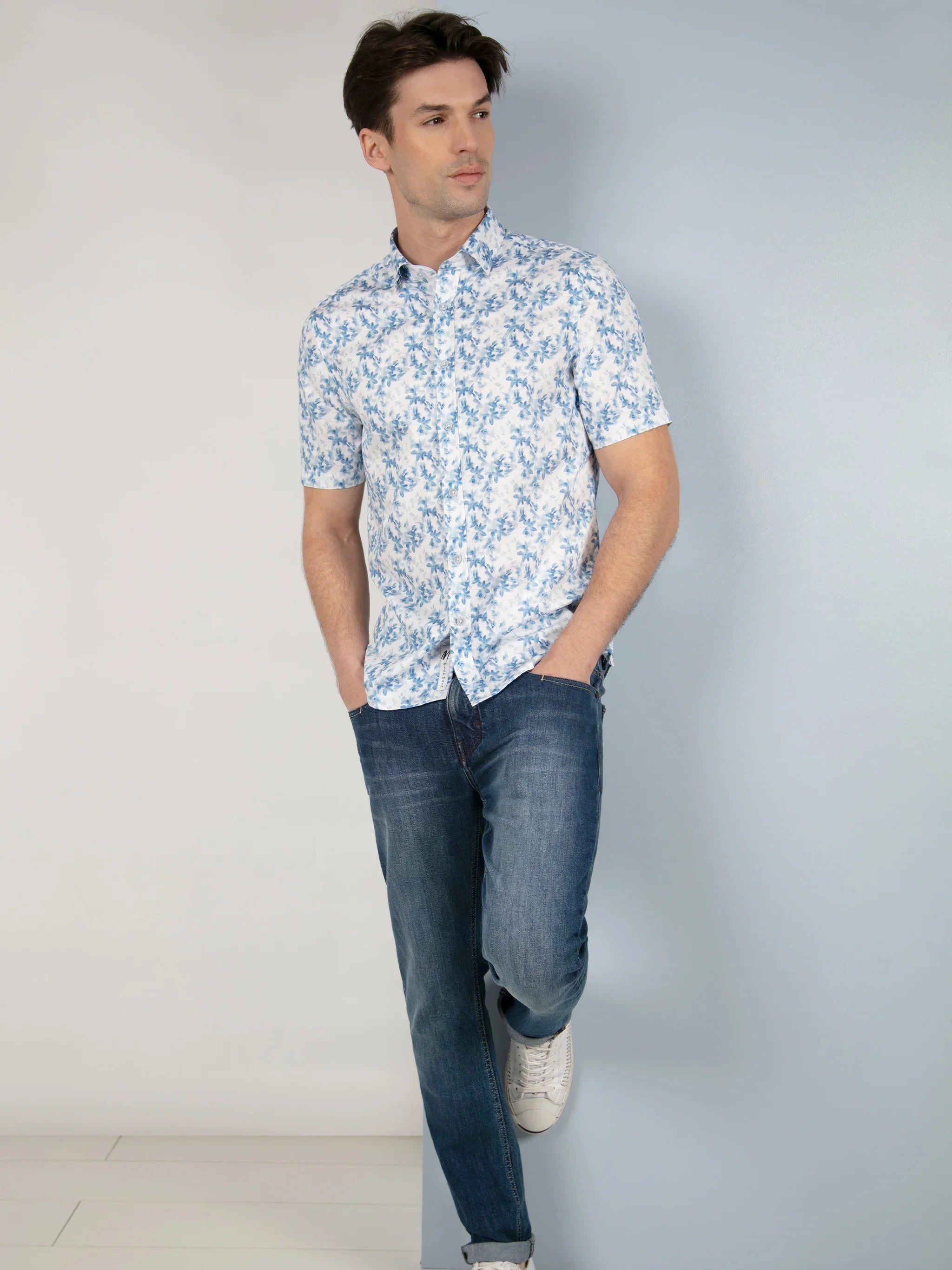 Casual Wear – Anthony Blay