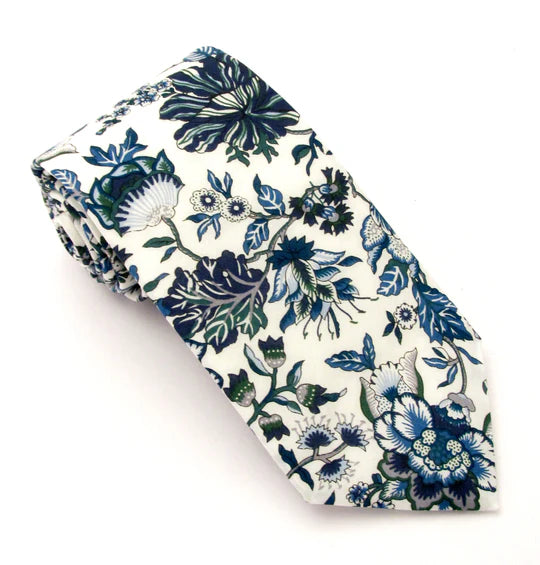 Christelle tie and pocket square made with liberty print