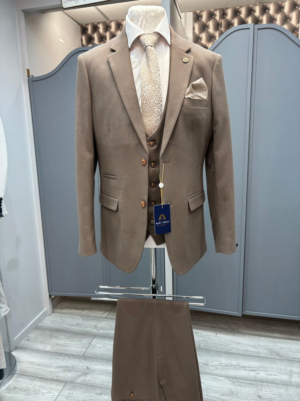 HM5 TAN jacket