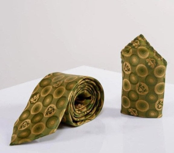 Marc Darcy bubbles tan tie and pocket square