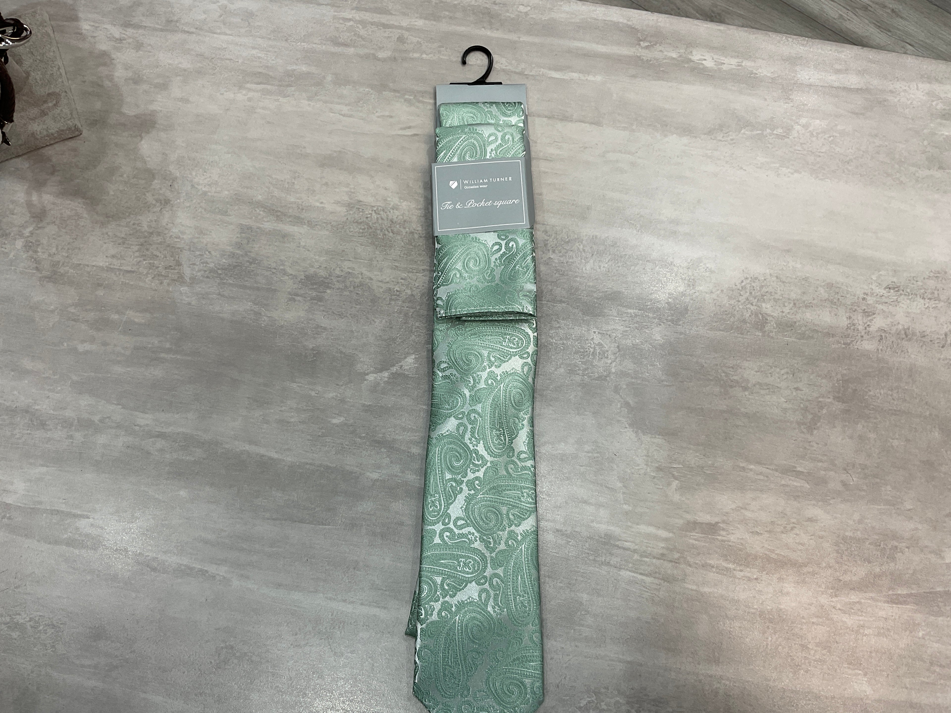 Daniel Grahame Mint Paisley tie and Pocket square
