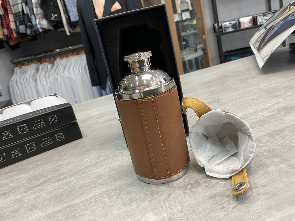 Hip flask Hunter Design brown