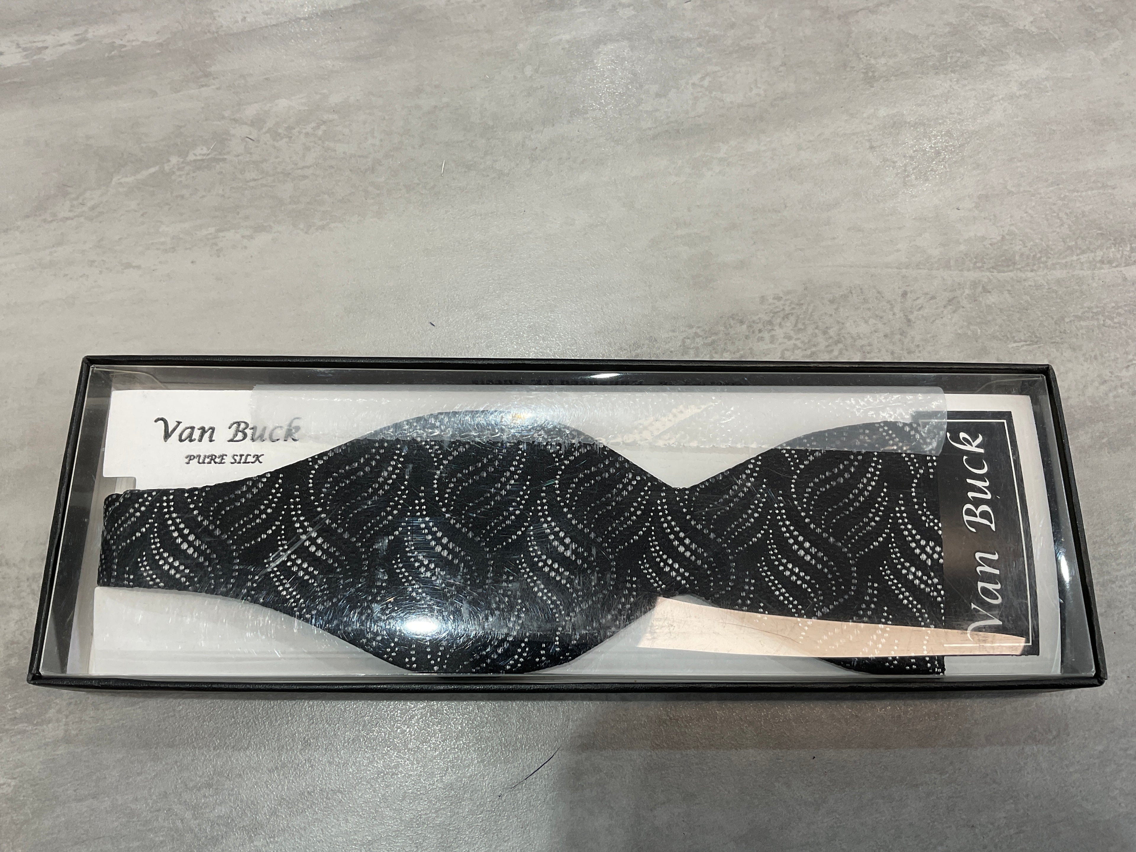 Bow Tie - Silk self tie bow black silver