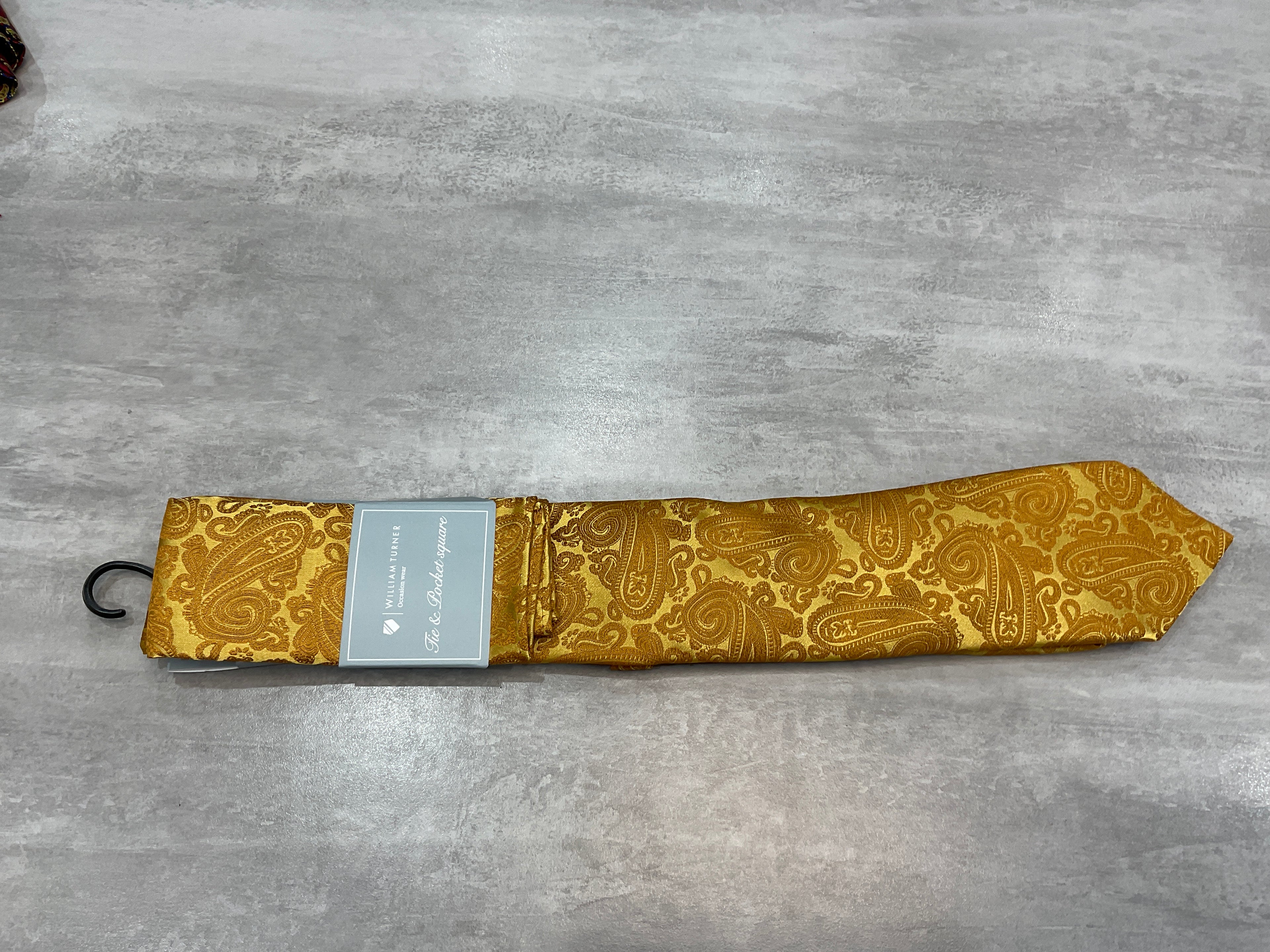William turner paisley gold tie and sq