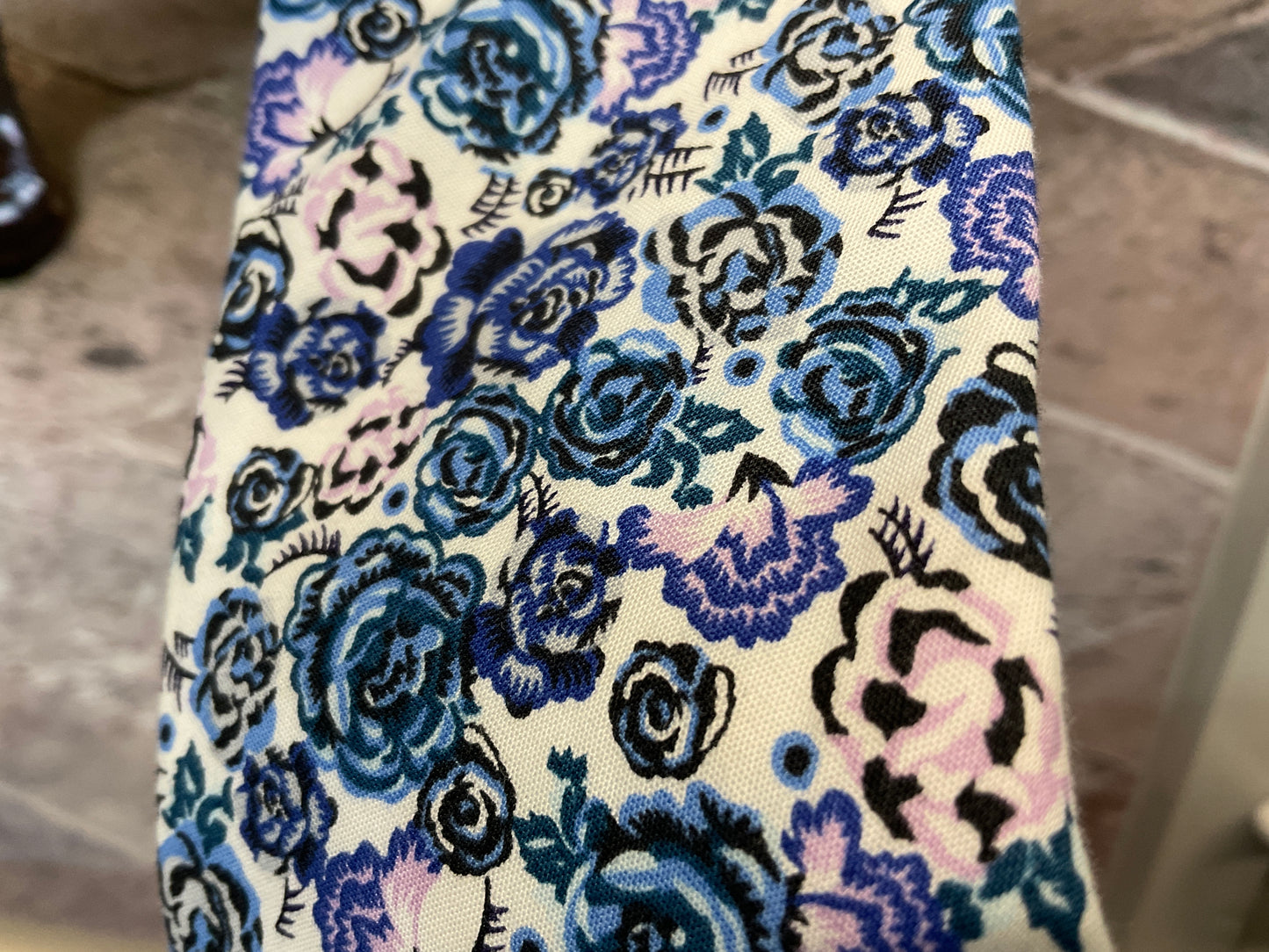 Liberty print blue/purple tie and square