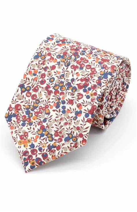 LA Smith Made With Liberty - Wiltshire Bud Tie & Square